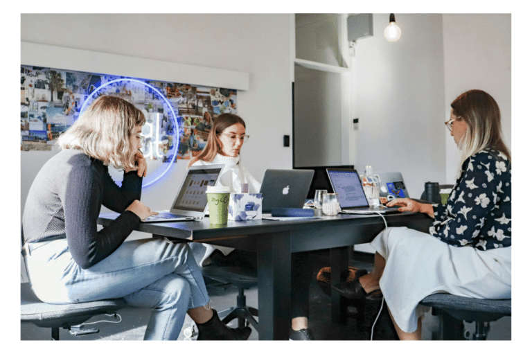 What advertising jobs are Australian advertising and media companies looking to fill?
